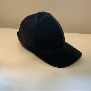 Lululemon running hat